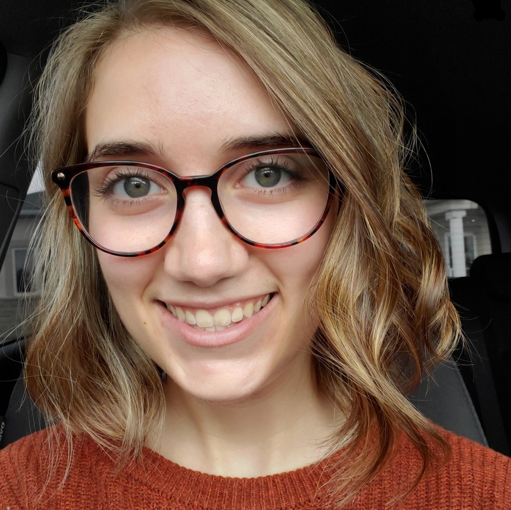 Meet your Posher, Rebecca